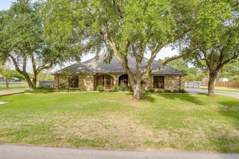 916 Sterling Lane Crowley TX 76036