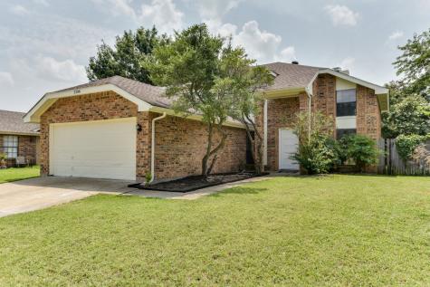 2206 Bassett Drive Arlington TX 76018
