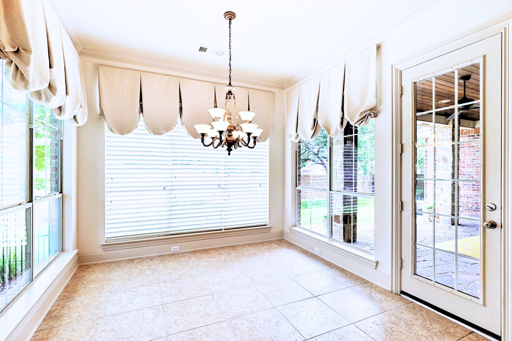 2612 Ranchview Drive Richardson TX 75082