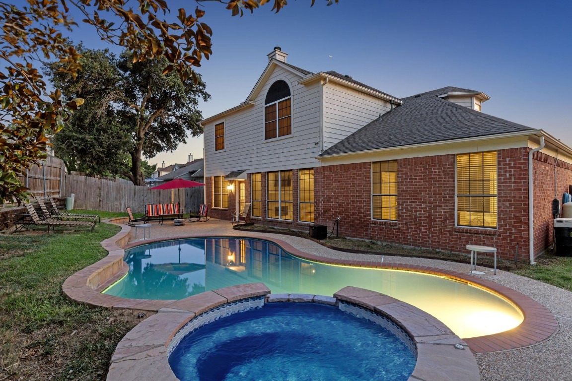 4711 Cadillac Boulevard Arlington TX 76016