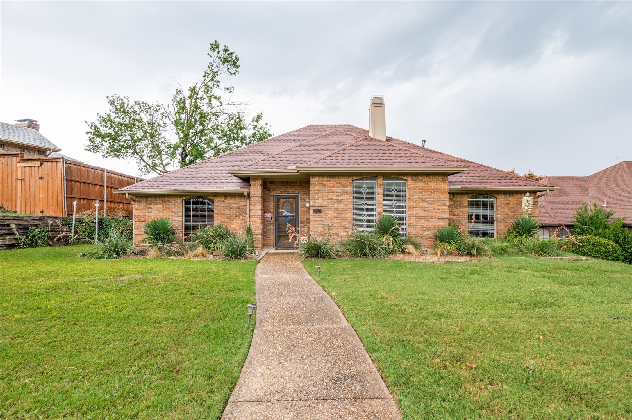 2716 Gainesborough Drive Dallas TX 75287
