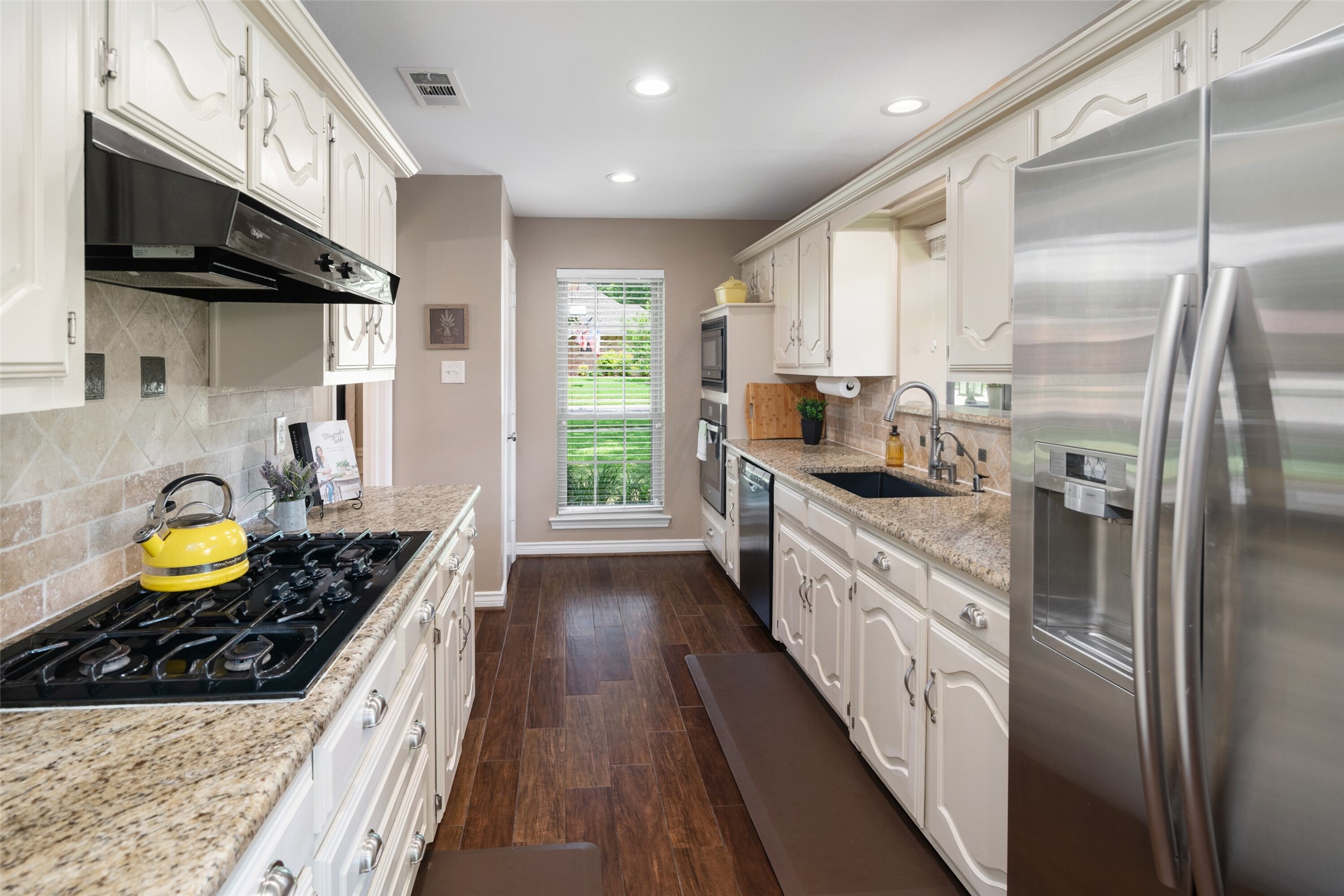 6005 Norfolk Drive Garland TX 75044