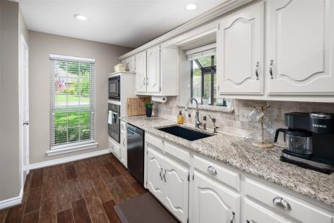6005 Norfolk Drive Garland TX 75044