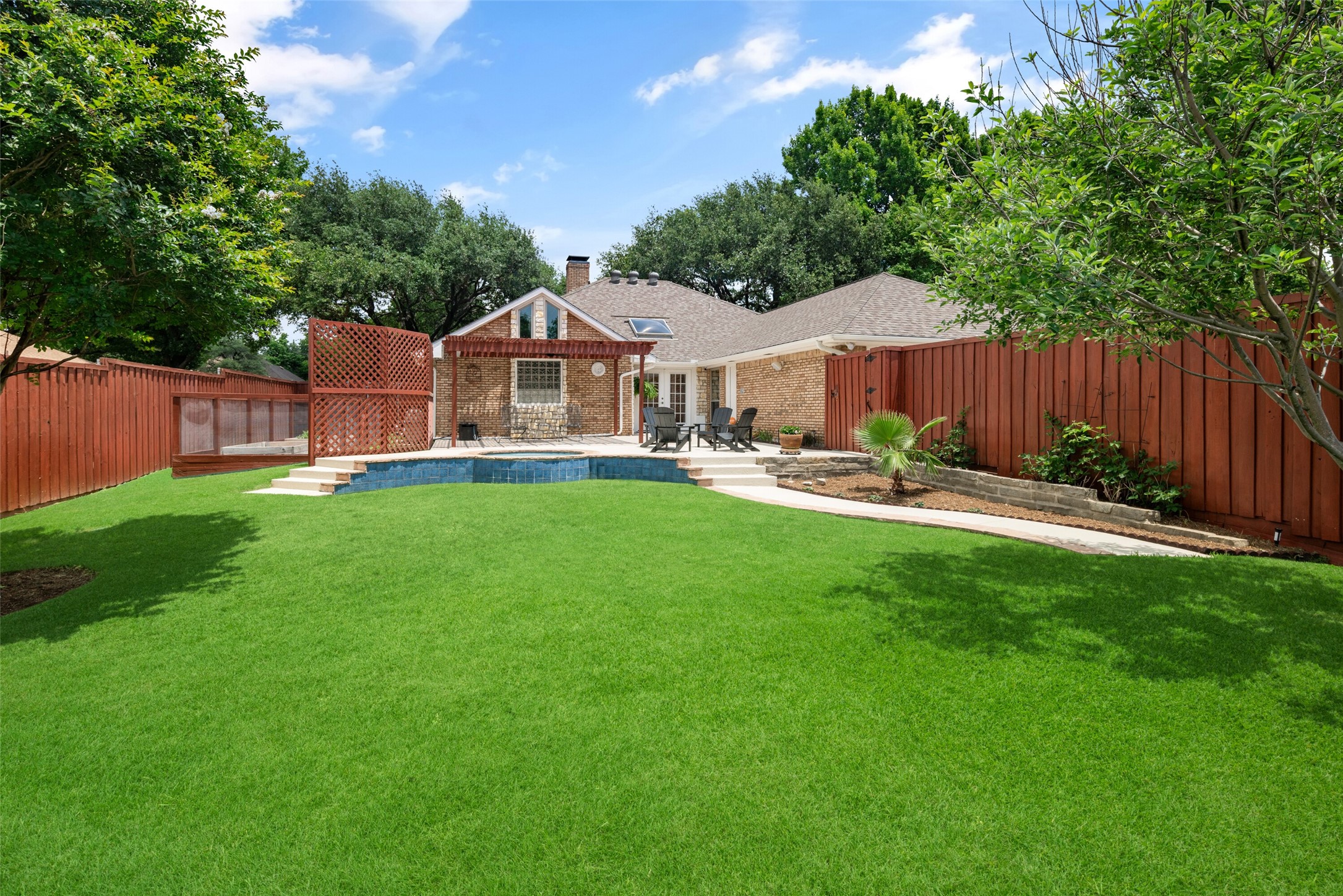 6005 Norfolk Drive Garland TX 75044