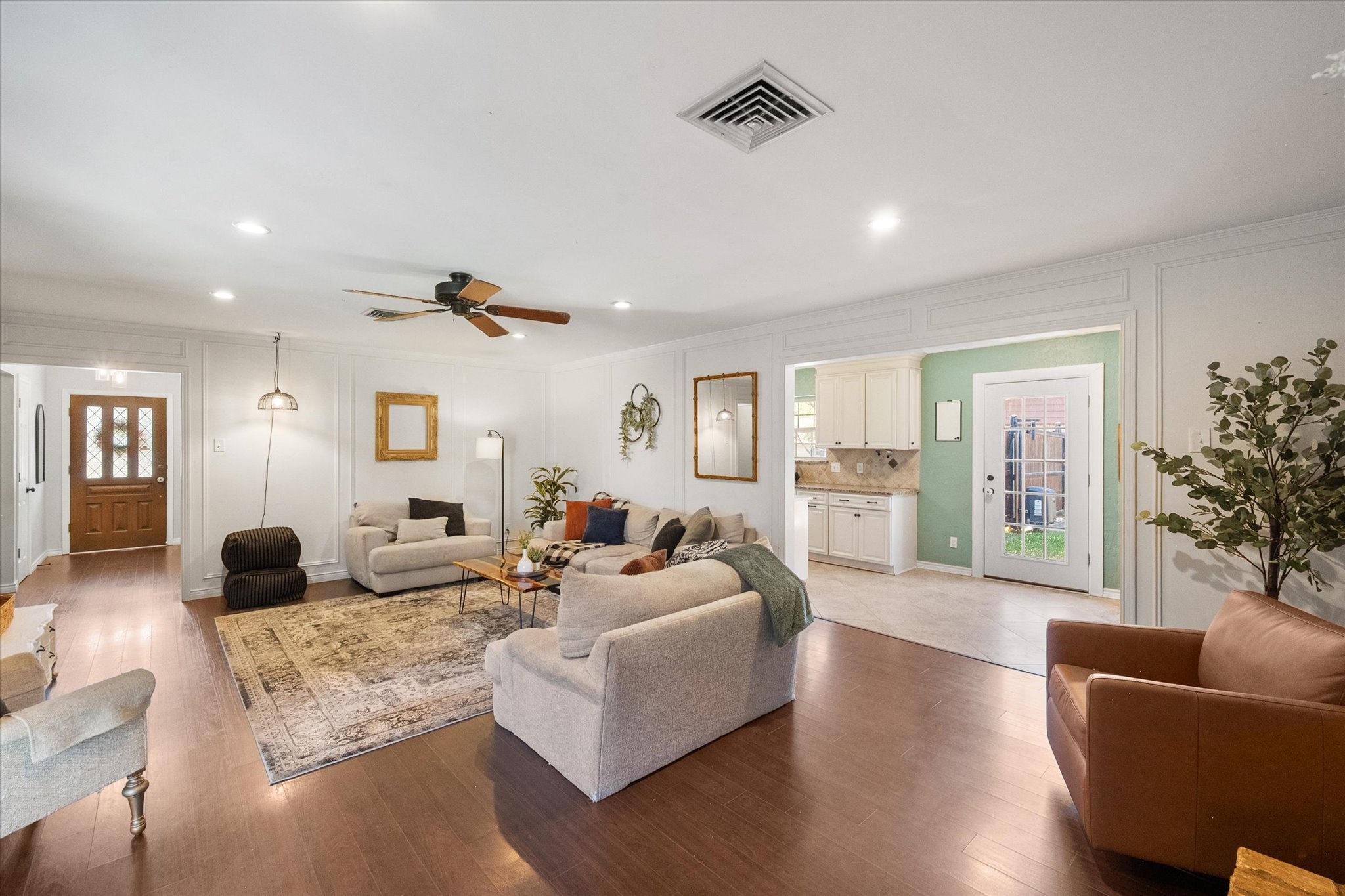 1415 Moss Rose Circle Irving TX 75061