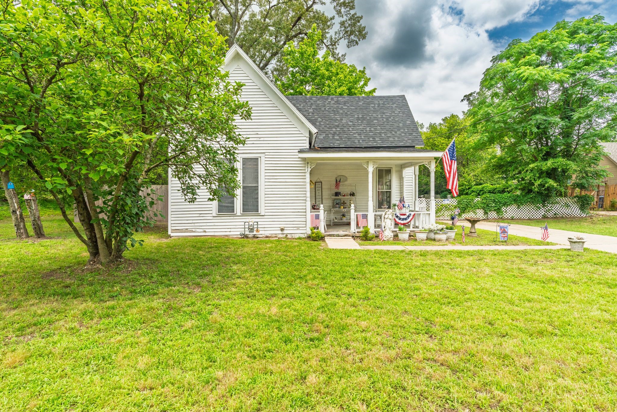 911 N Main Street Winnsboro TX 75494