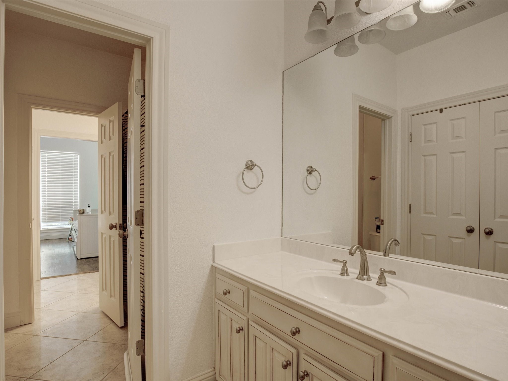 6908 Vista Ridge Drive W Fort Worth TX 76132