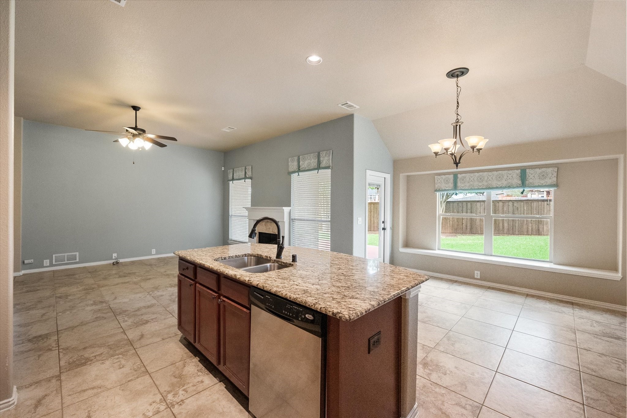 508 Highpoint Lane Mansfield TX 76063