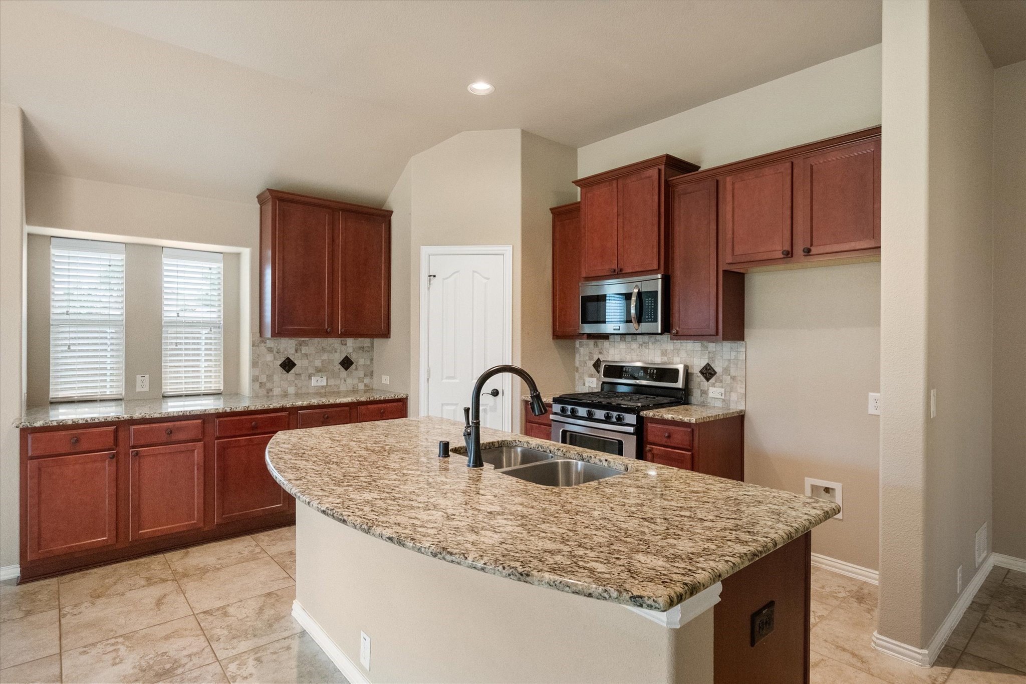 508 Highpoint Lane Mansfield TX 76063