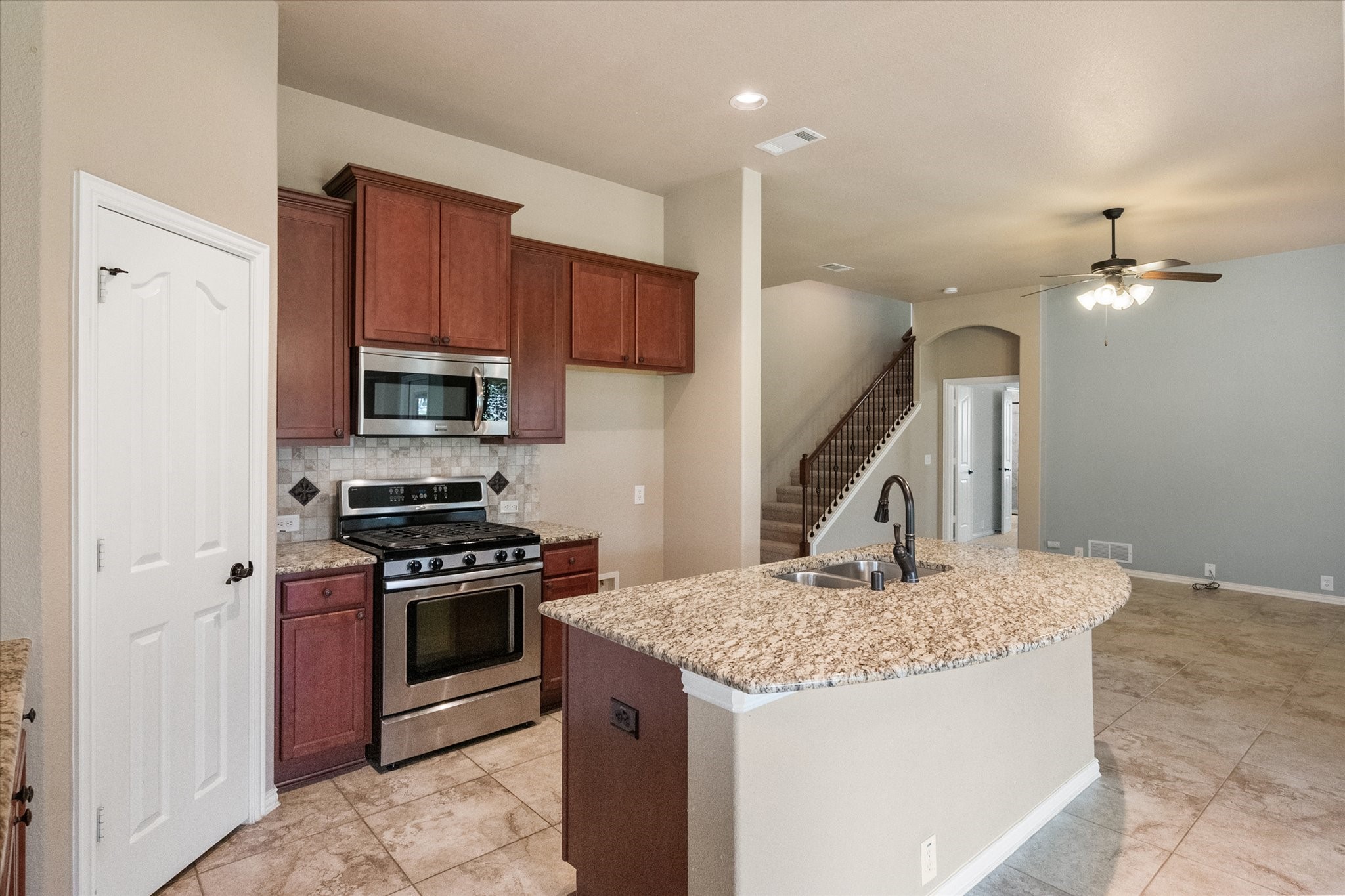508 Highpoint Lane Mansfield TX 76063