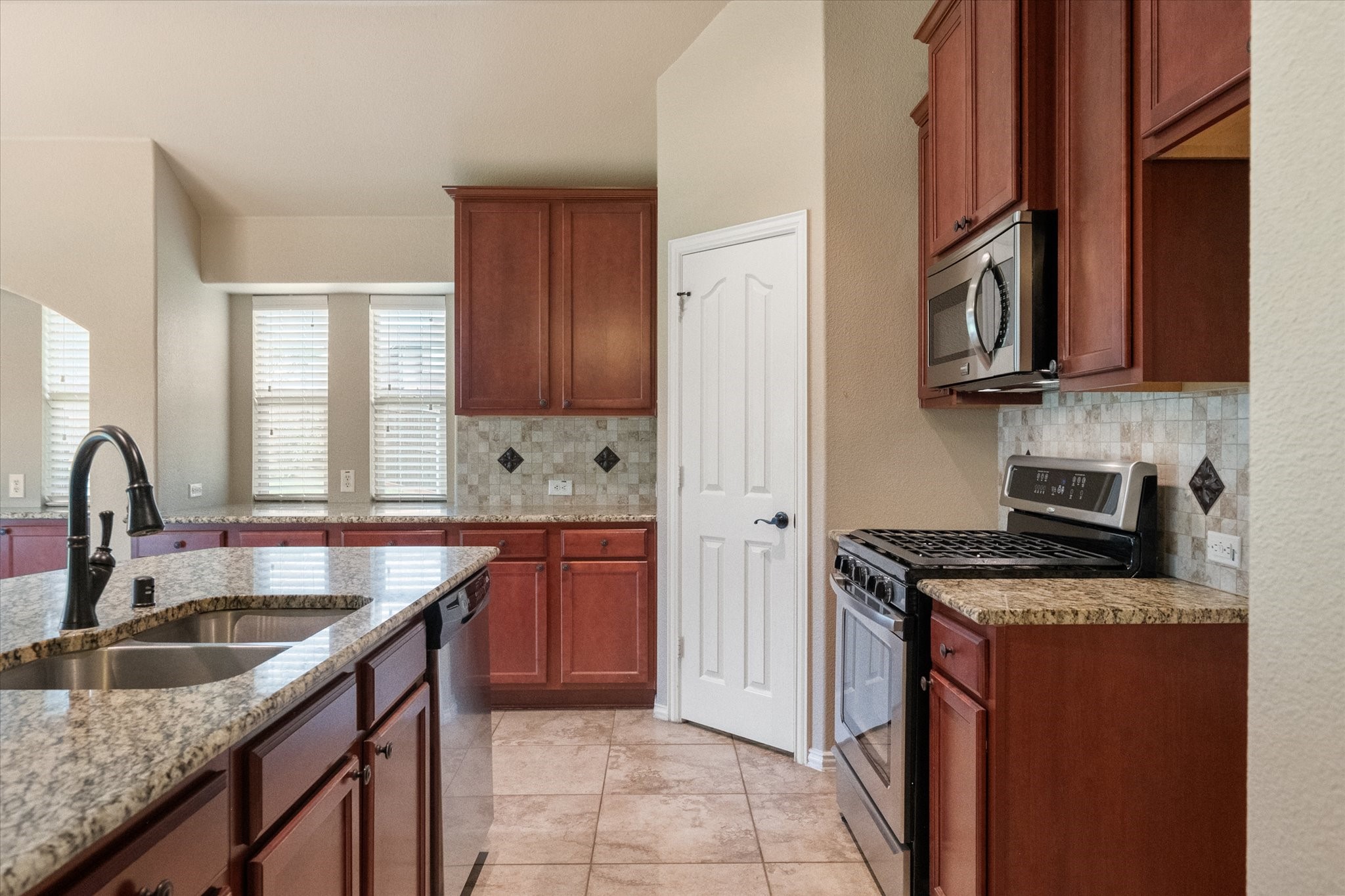 508 Highpoint Lane Mansfield TX 76063
