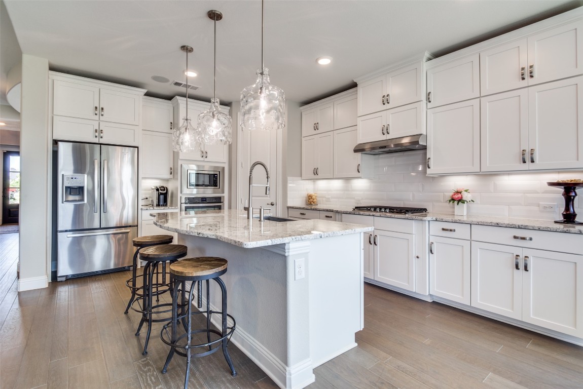 2405 Redbridge Lane Mckinney TX 75071