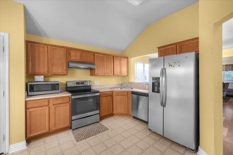 427 Cranbrook Lane Grand Prairie TX 75052