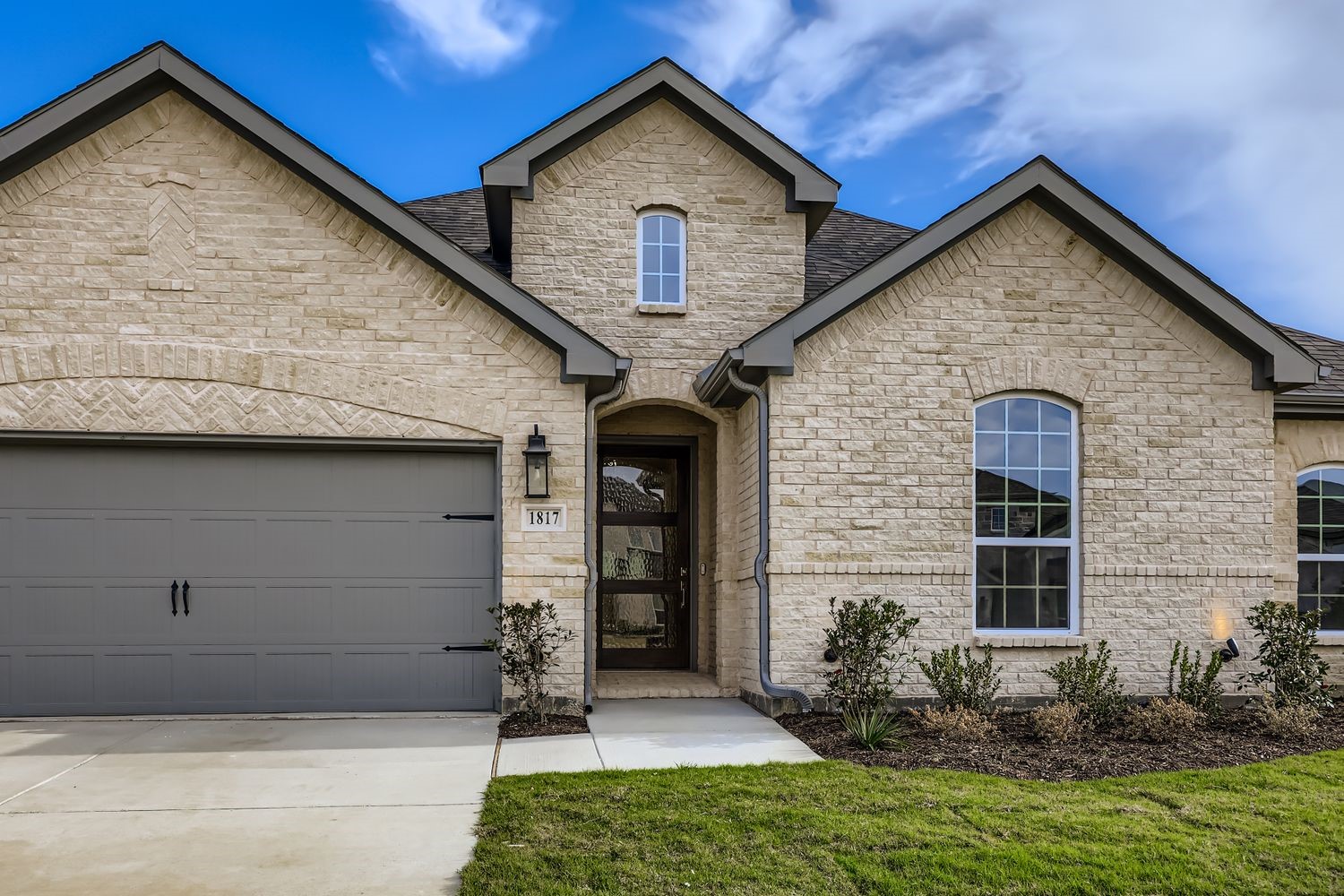 1817 Flowerfield Lane Mansfield TX 76063