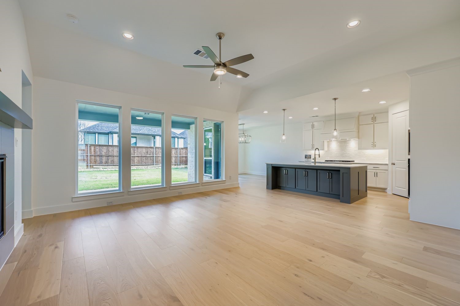 1817 Flowerfield Lane Mansfield TX 76063