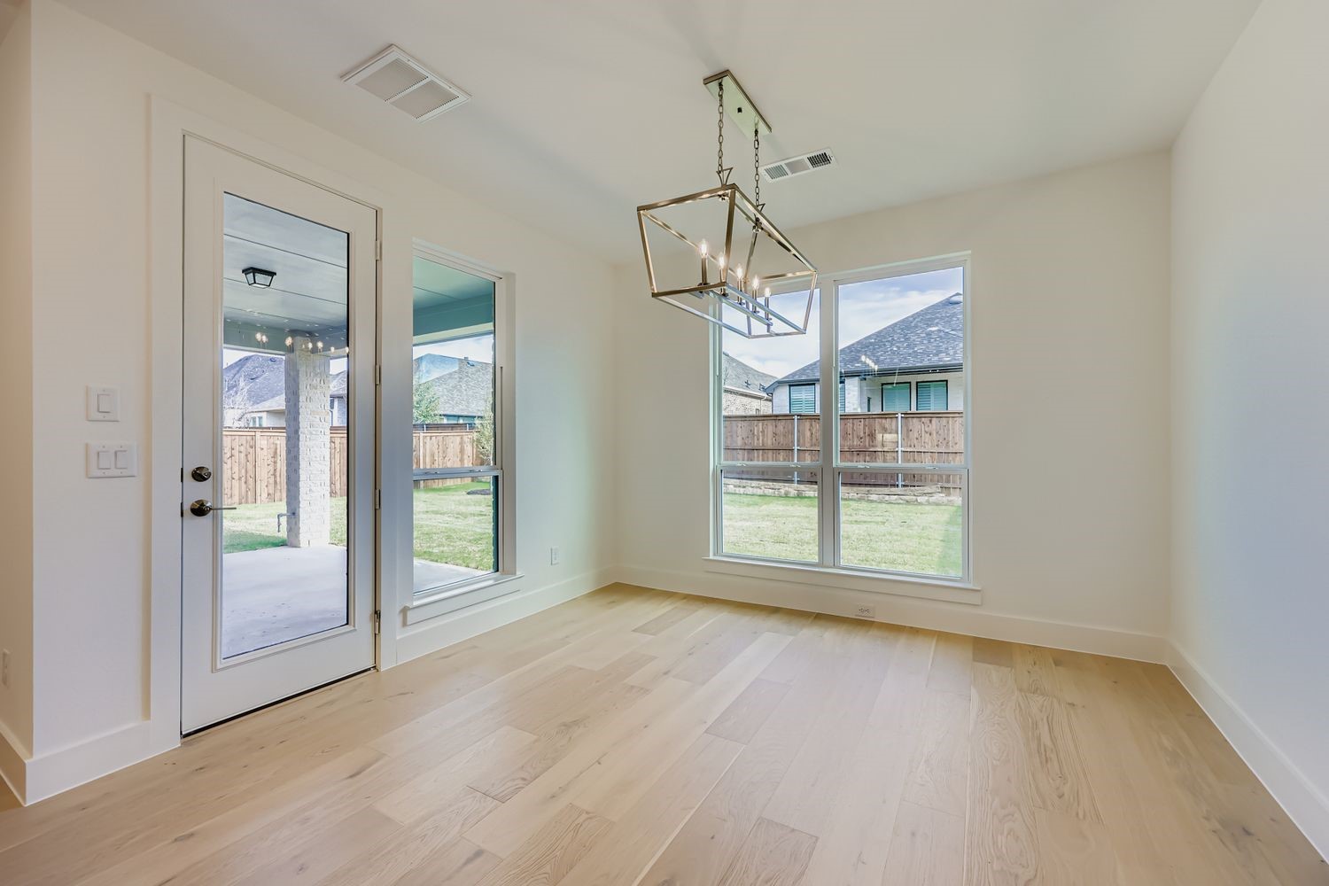 1817 Flowerfield Lane Mansfield TX 76063