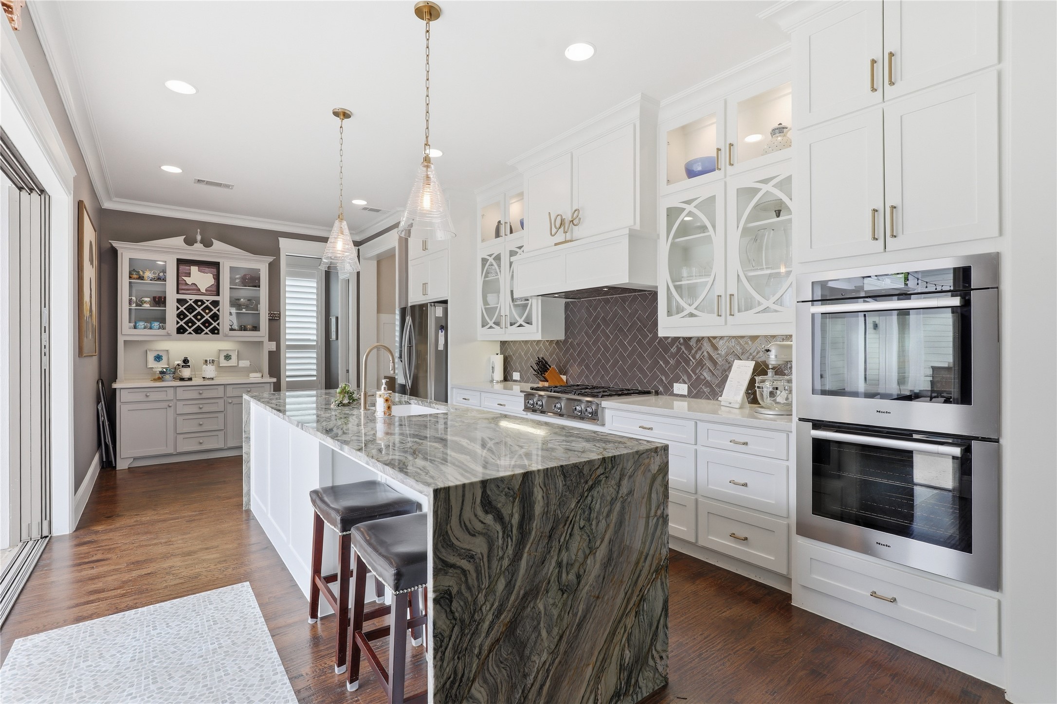 605 Barnes Street Mckinney TX 75069