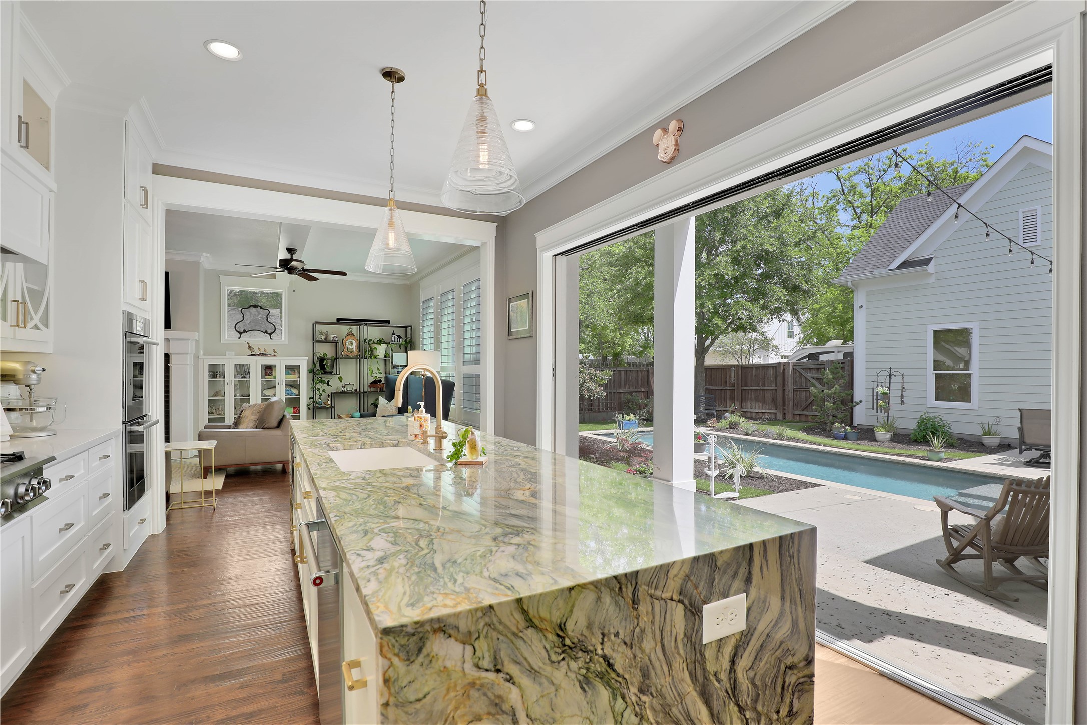 605 Barnes Street Mckinney TX 75069