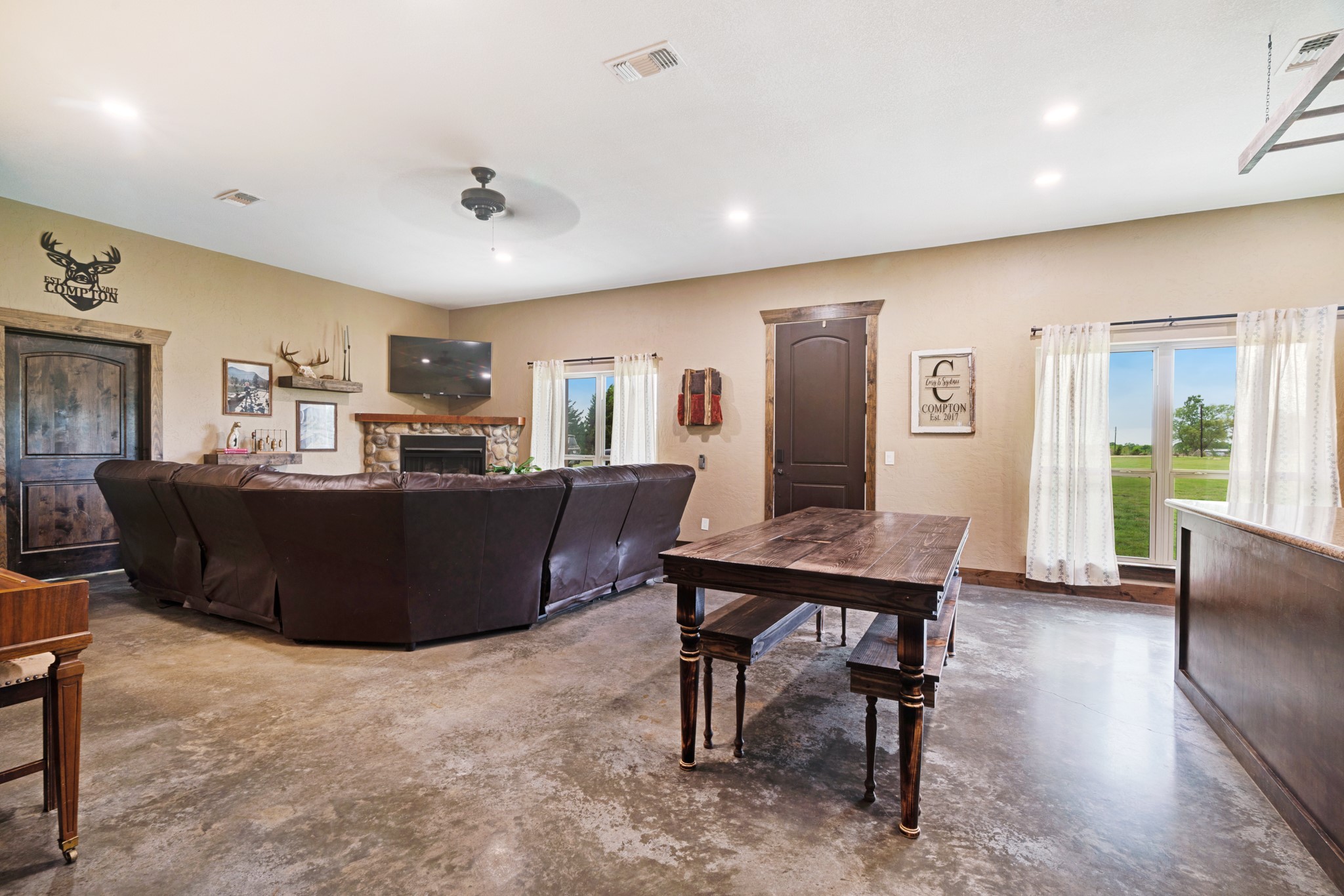 819 County Road 12550 Paris TX 75462