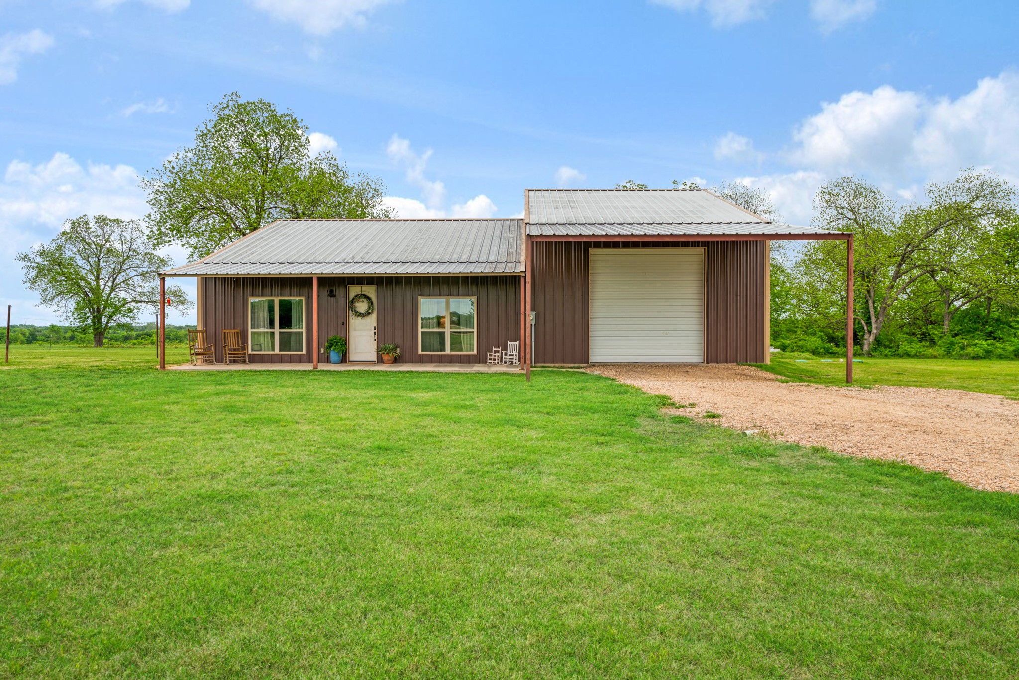 819 County Road 12550 Paris TX 75462