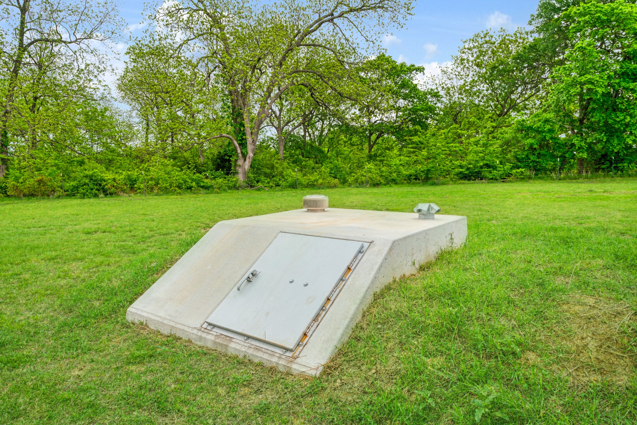 819 County Road 12550 Paris TX 75462