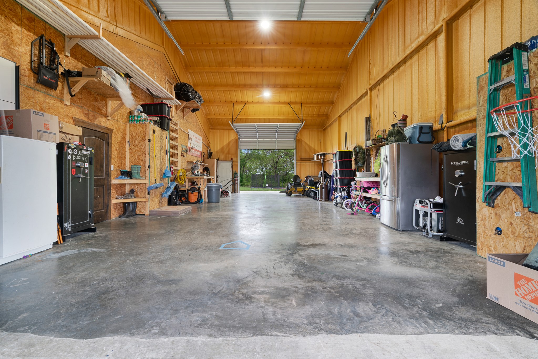 819 County Road 12550 Paris TX 75462