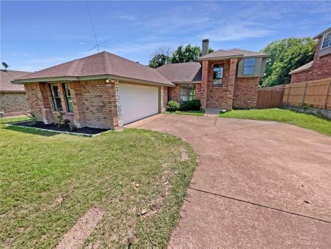 840 Woodridge Drive Desoto TX 75115