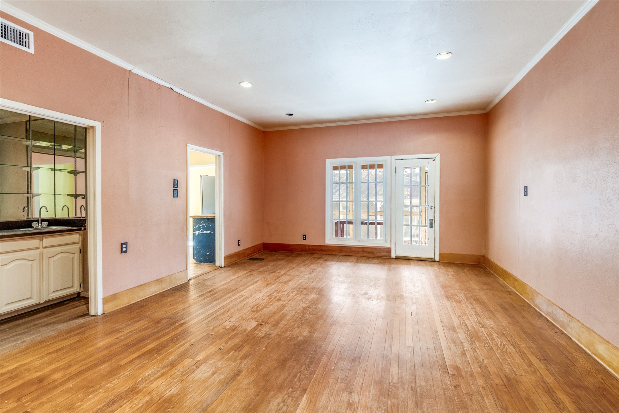 4916 Junius Street Dallas TX 75214