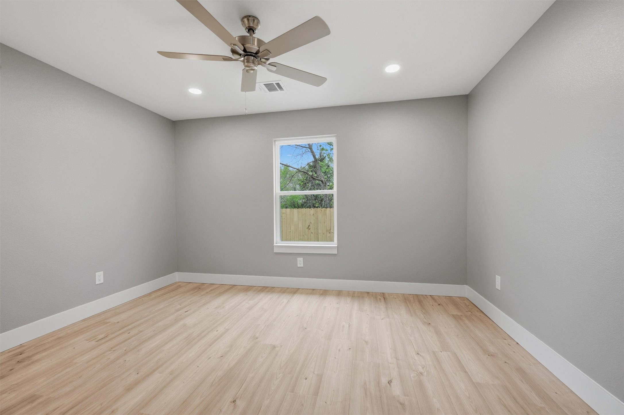 1012 S 1st Street Sherman TX 75090