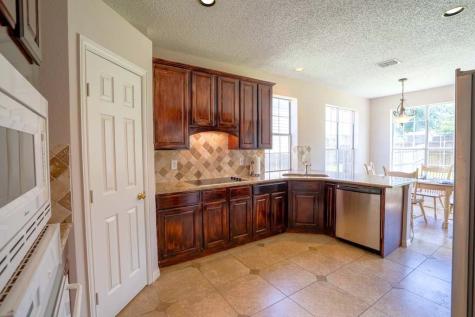 2421 Bowie Lane Grapevine TX 76051