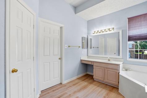 2421 Bowie Lane Grapevine TX 76051