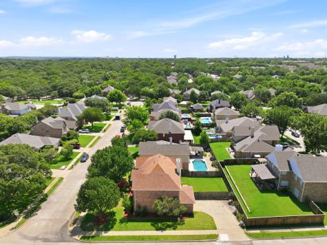 2421 Bowie Lane Grapevine TX 76051