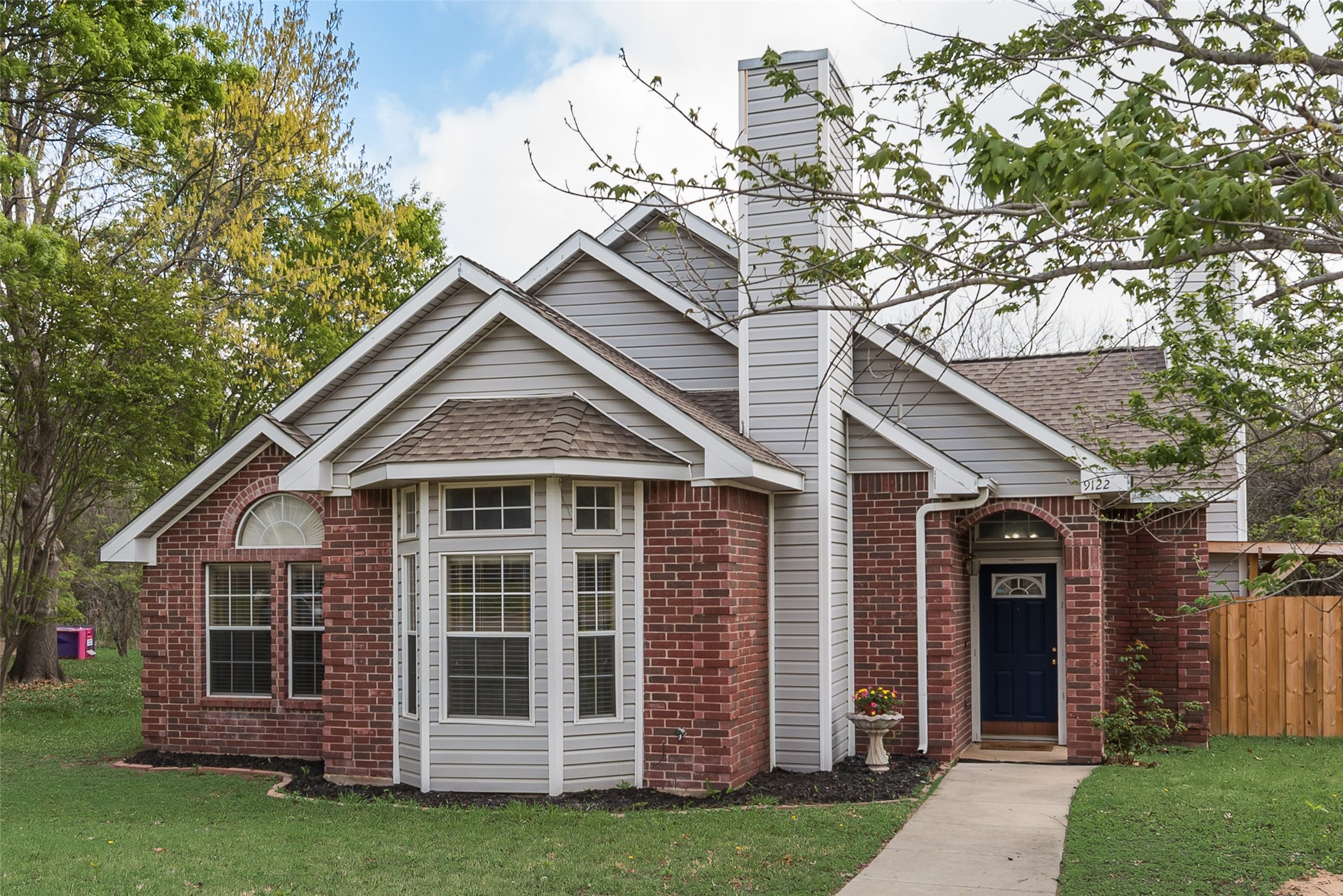 9122 Oak Hollow Drive Rowlett TX 75089