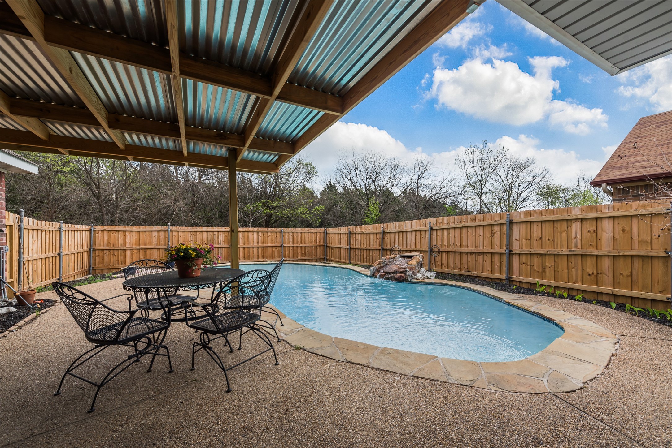 9122 Oak Hollow Drive Rowlett TX 75089