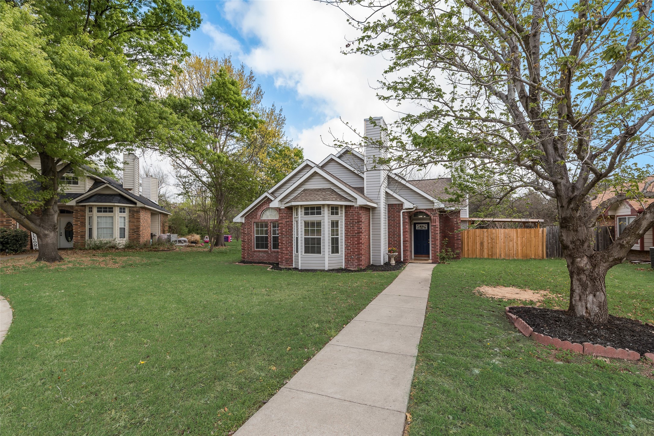 9122 Oak Hollow Drive Rowlett TX 75089