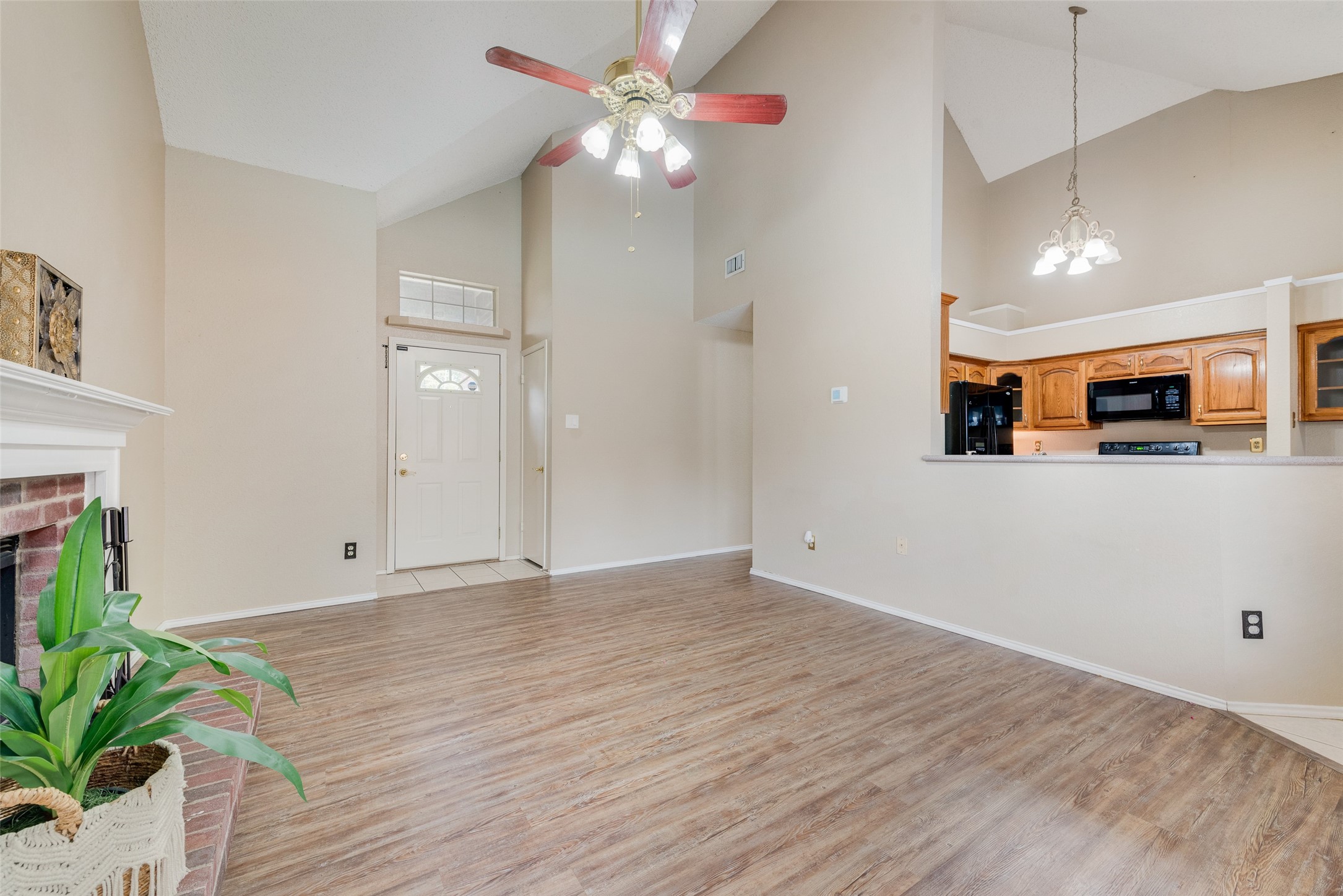 9122 Oak Hollow Drive Rowlett TX 75089