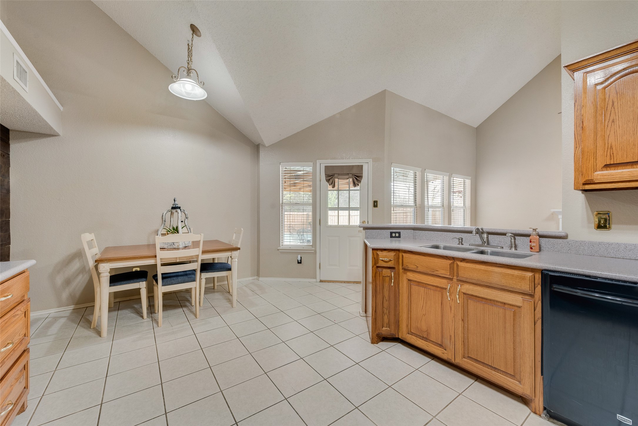 9122 Oak Hollow Drive Rowlett TX 75089