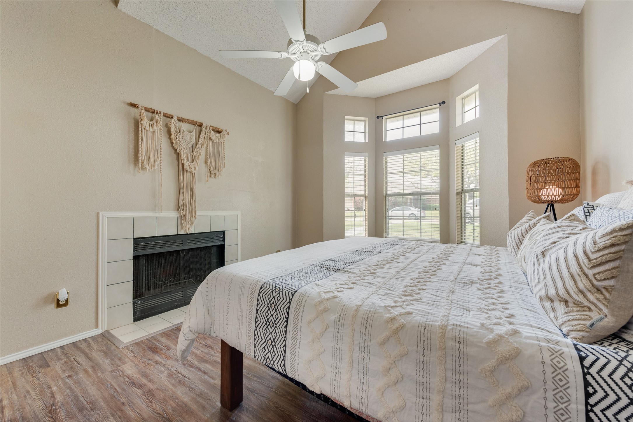 9122 Oak Hollow Drive Rowlett TX 75089