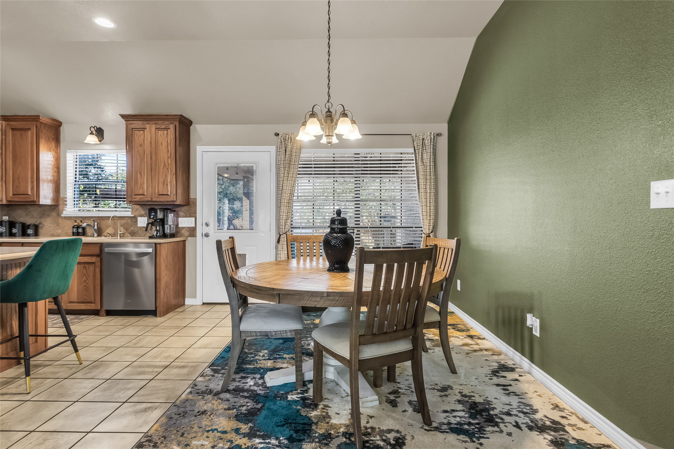 226 King George Road Ponder TX 76259
