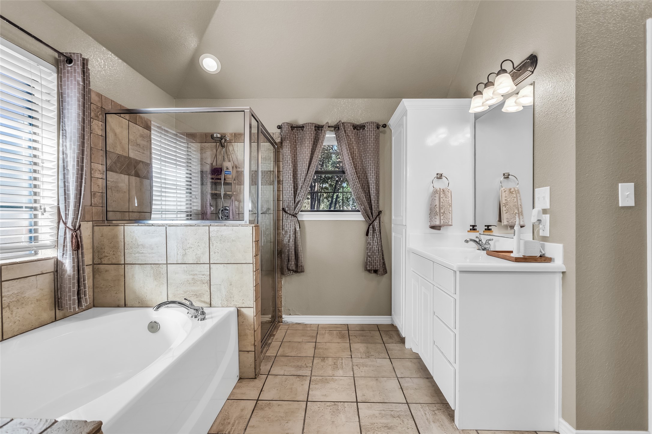 226 King George Road Ponder TX 76259