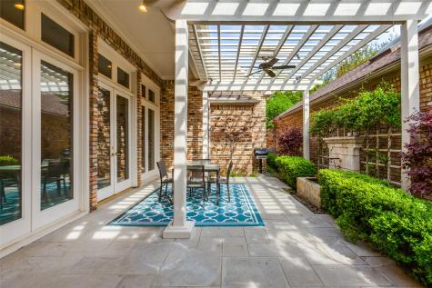 7228 Helsem Bend Dallas TX 75230