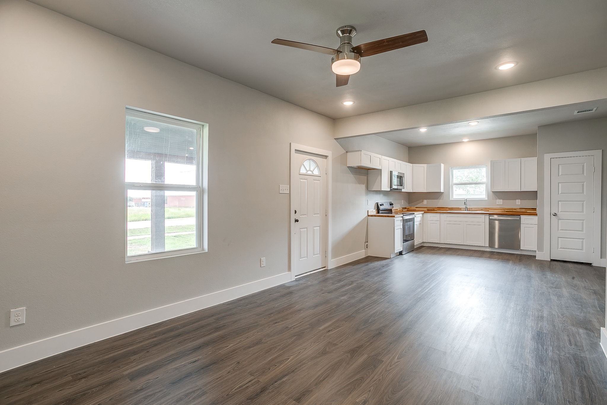 206 W 8th Street Venus TX 76084