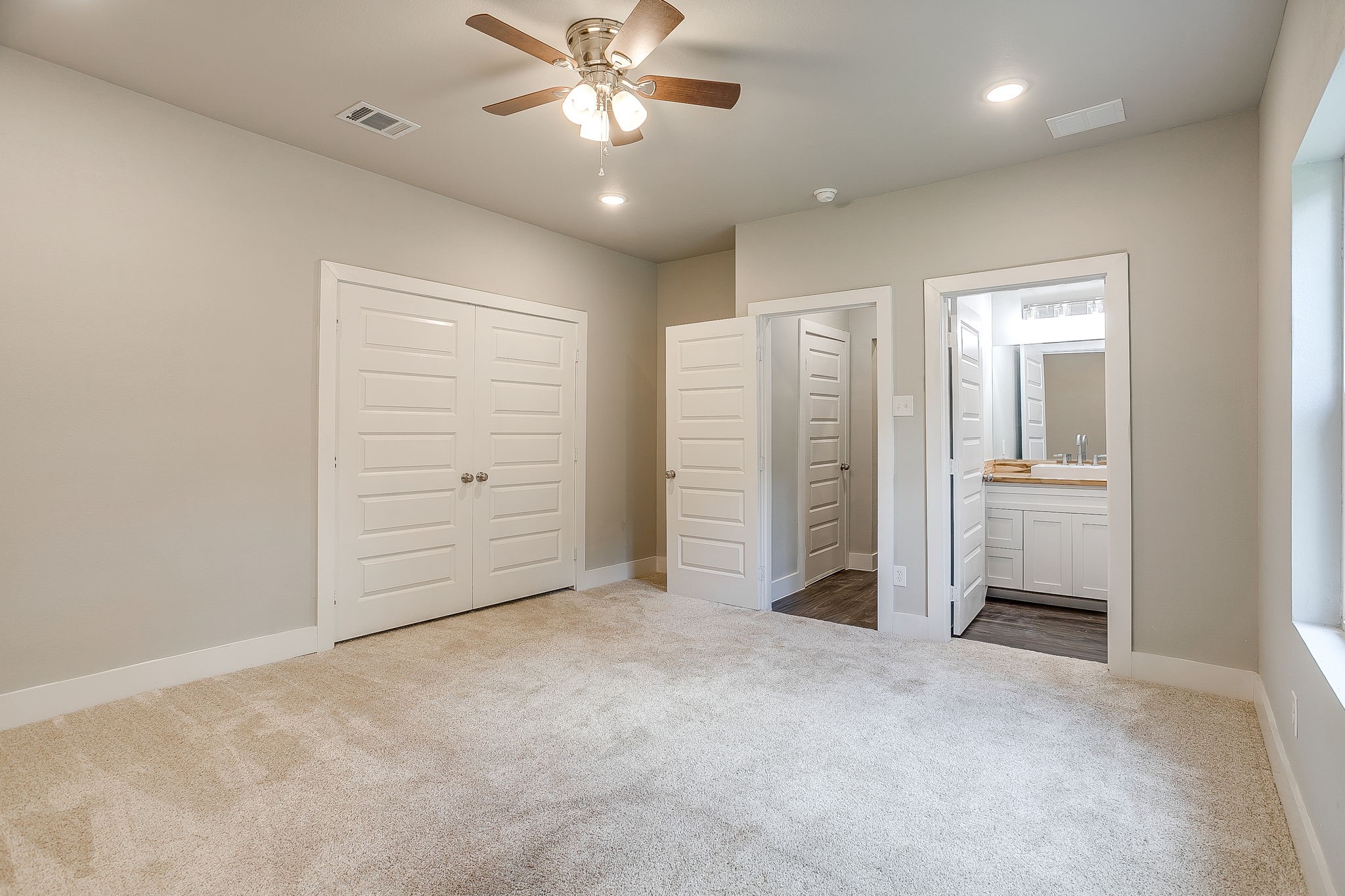 206 W 8th Street Venus TX 76084