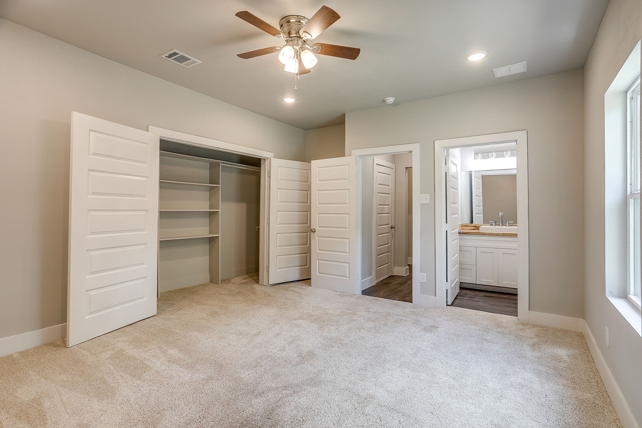 206 W 8th Street Venus TX 76084