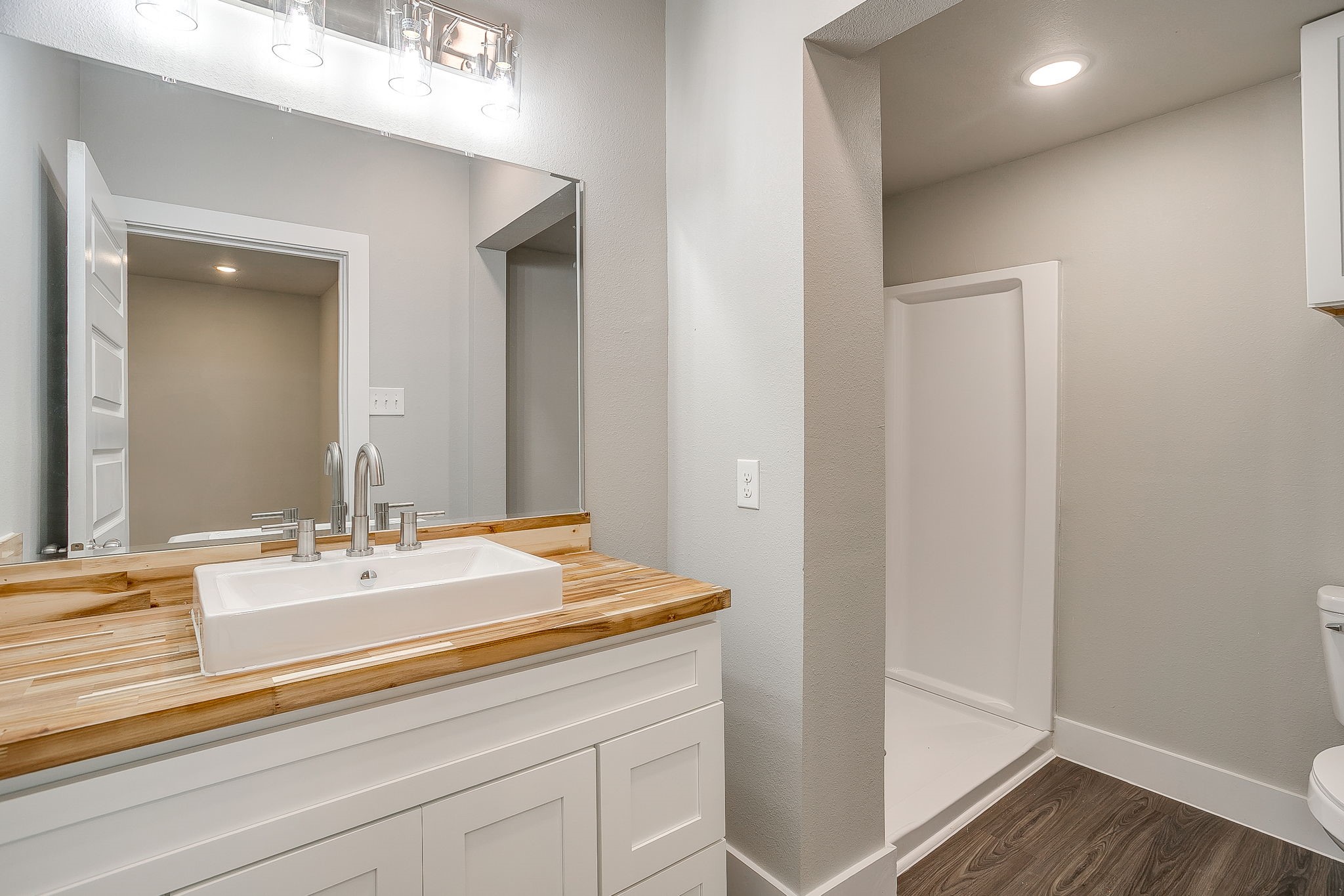 206 W 8th Street Venus TX 76084