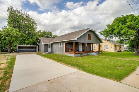 206 W 8th Street Venus TX 76084