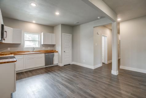 206 W 8th Street Venus TX 76084