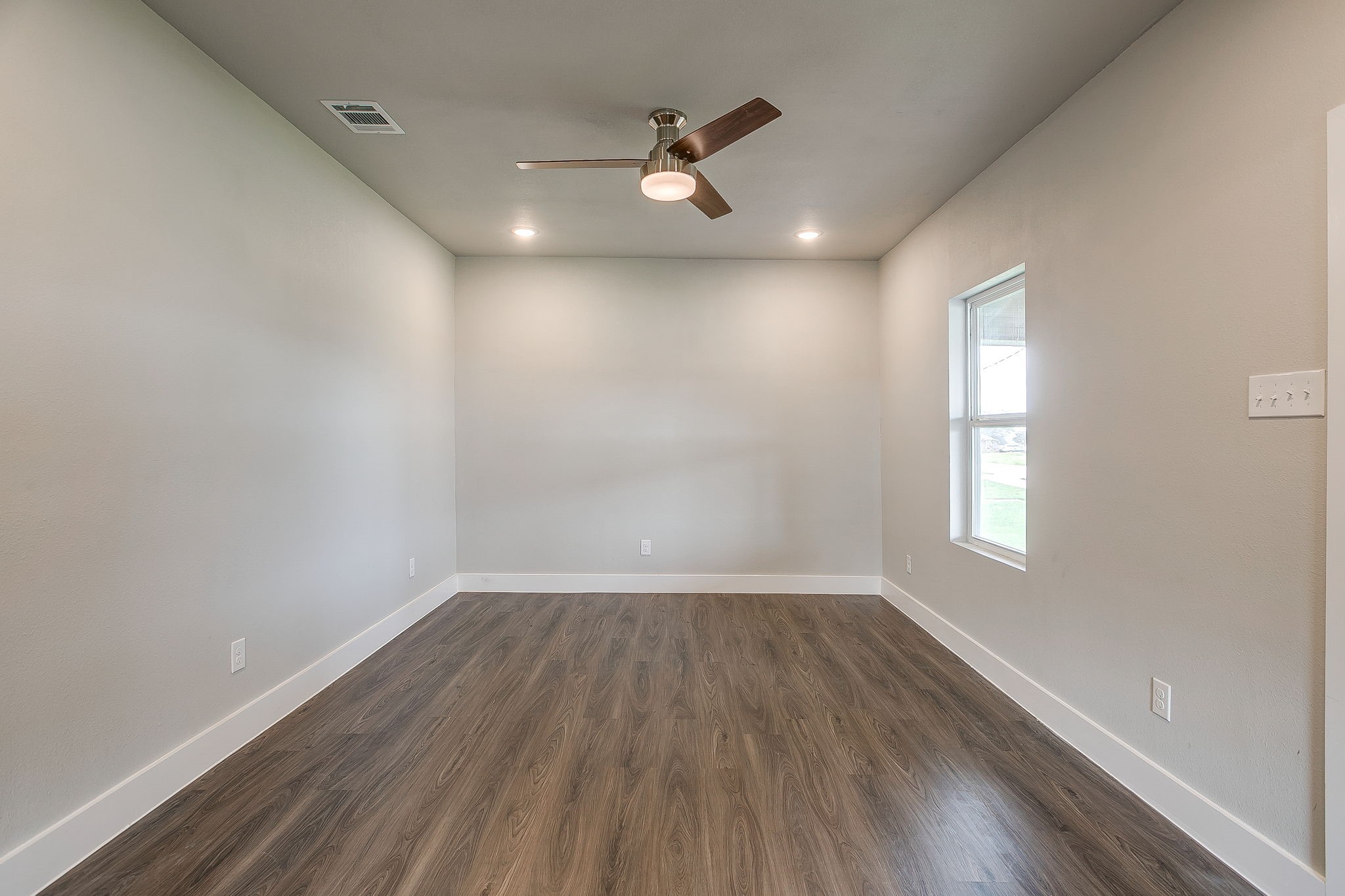 206 W 8th Street Venus TX 76084