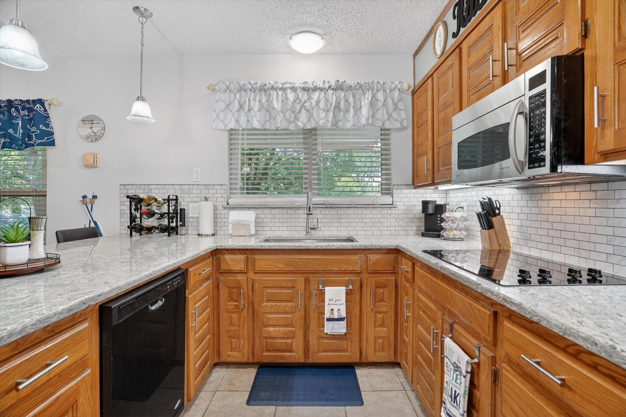 4204 Chaparral Court Granbury TX 76049