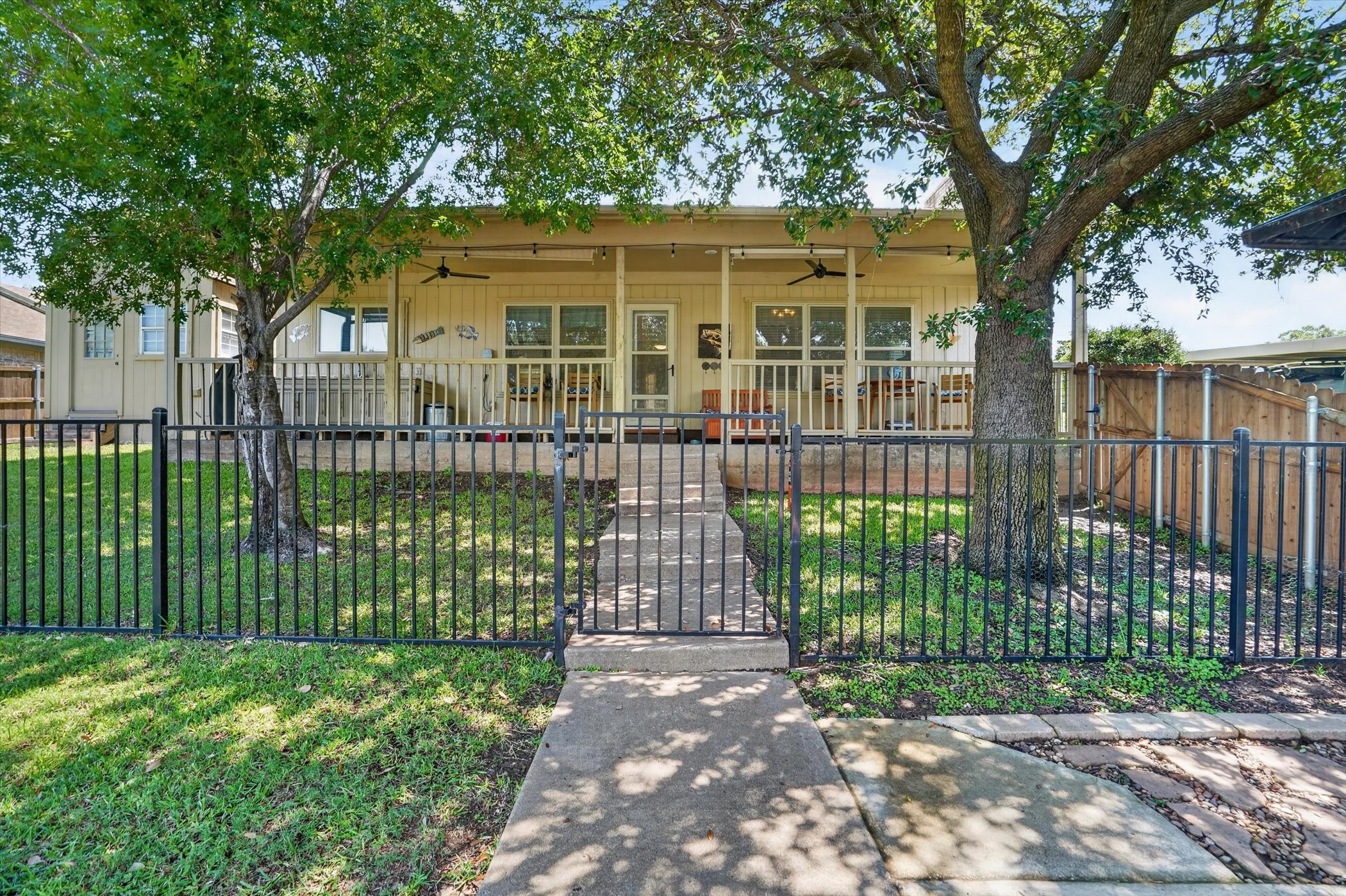4204 Chaparral Court Granbury TX 76049